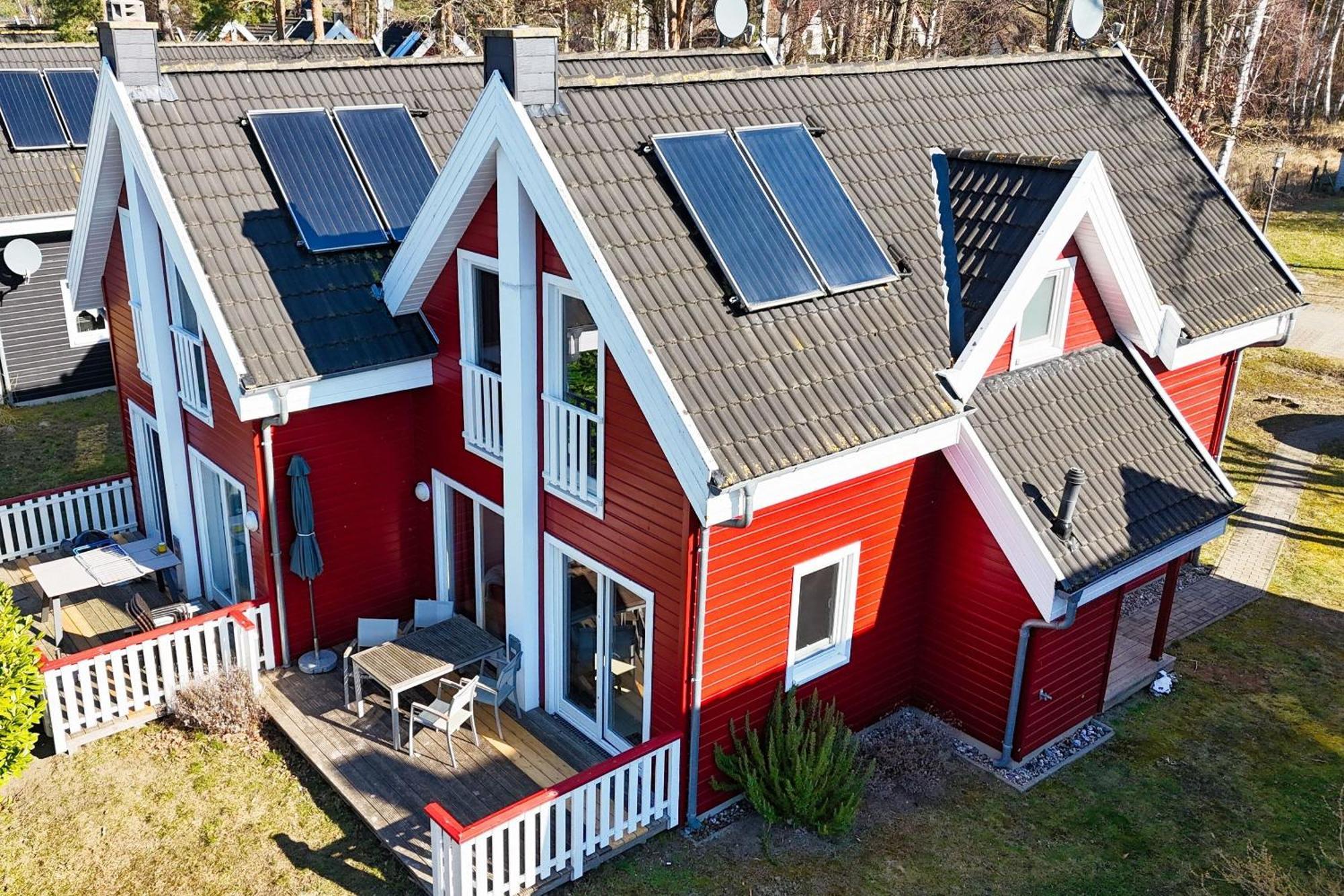 Ferienhaus Wellenlaeufer Haus - Sauna, Terrasse, Garten Glowe Zewnętrze zdjęcie